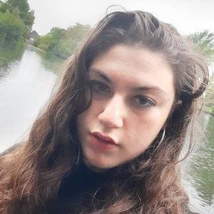 Meet your Posher, Chaya